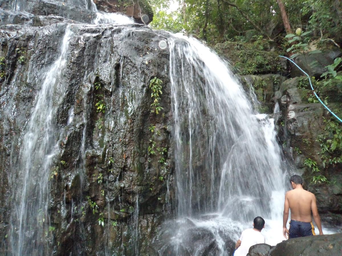 Angkor Chom Bungalows And Rooms Sok San Village Екстериор снимка
