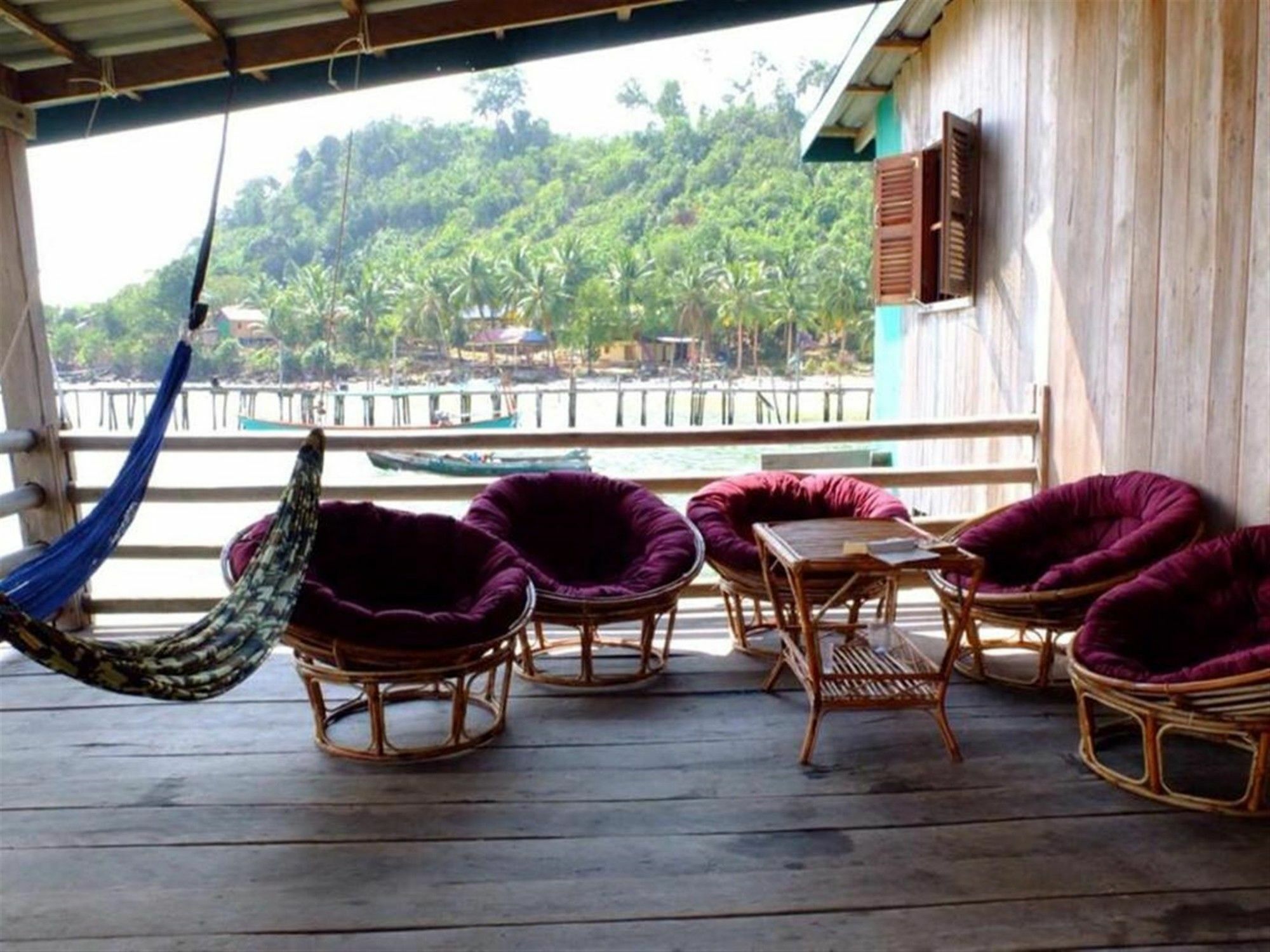 Angkor Chom Bungalows And Rooms Sok San Village Екстериор снимка